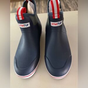 Xtra Tuf men’s 9 or 11 ankle deck boot- new